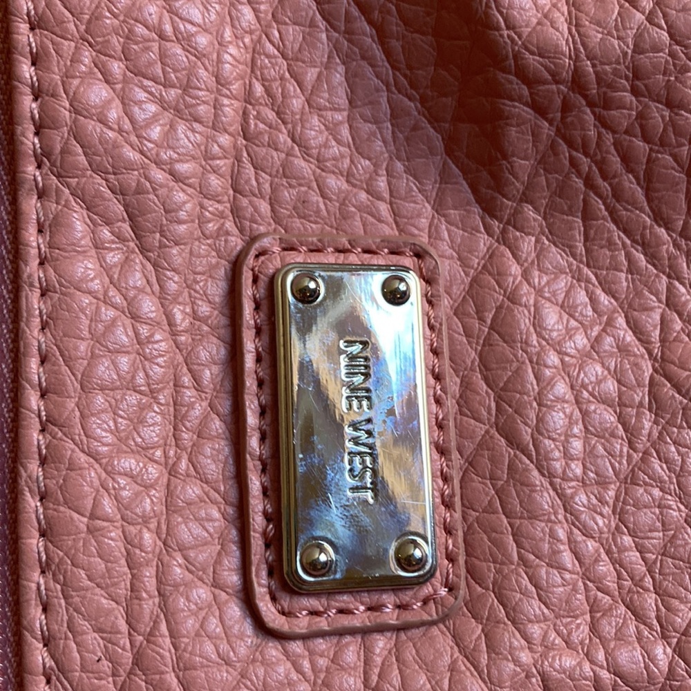 💵3 for $20✅Nine West peach colored handbag purse - Picture 10 of 10